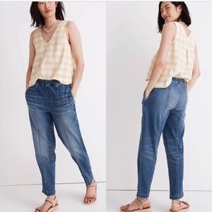 Madewell Pull On Relaxed Jeans in Caville Wash